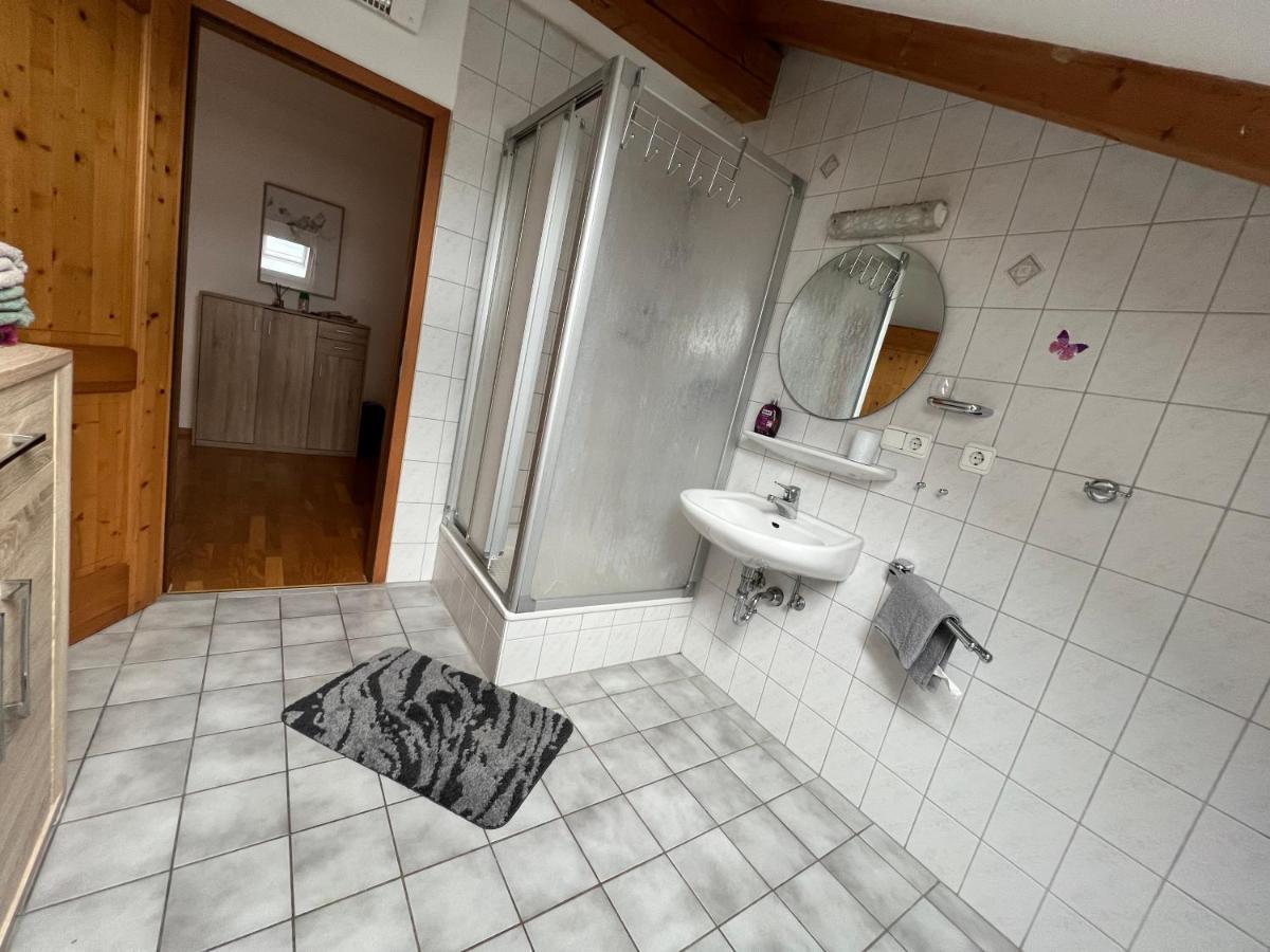 D&R Appartement Bei Rosenheim Exterior photo